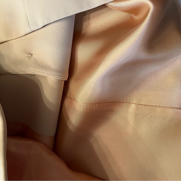 Jones New York women’s blazer light tan size 8P - Picture 4 of 7